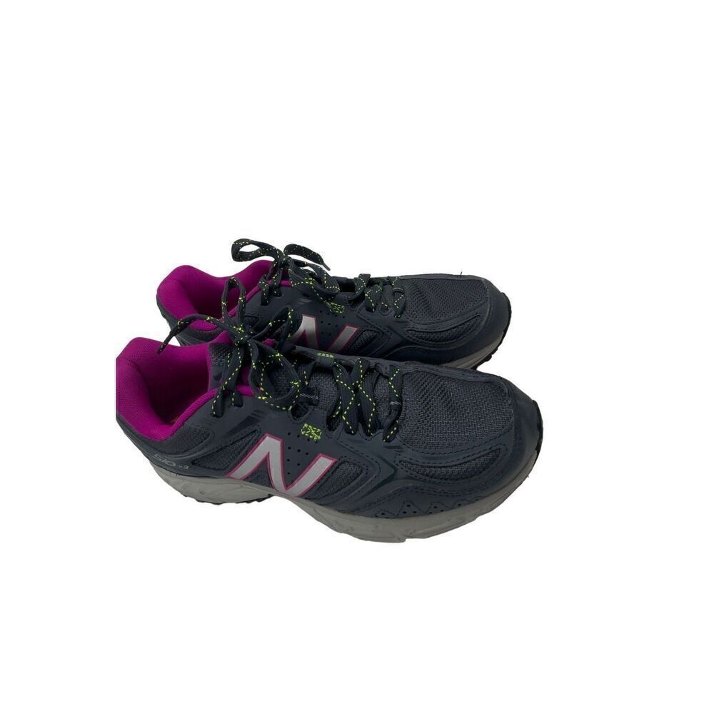 New balance dark grey and pink size 8